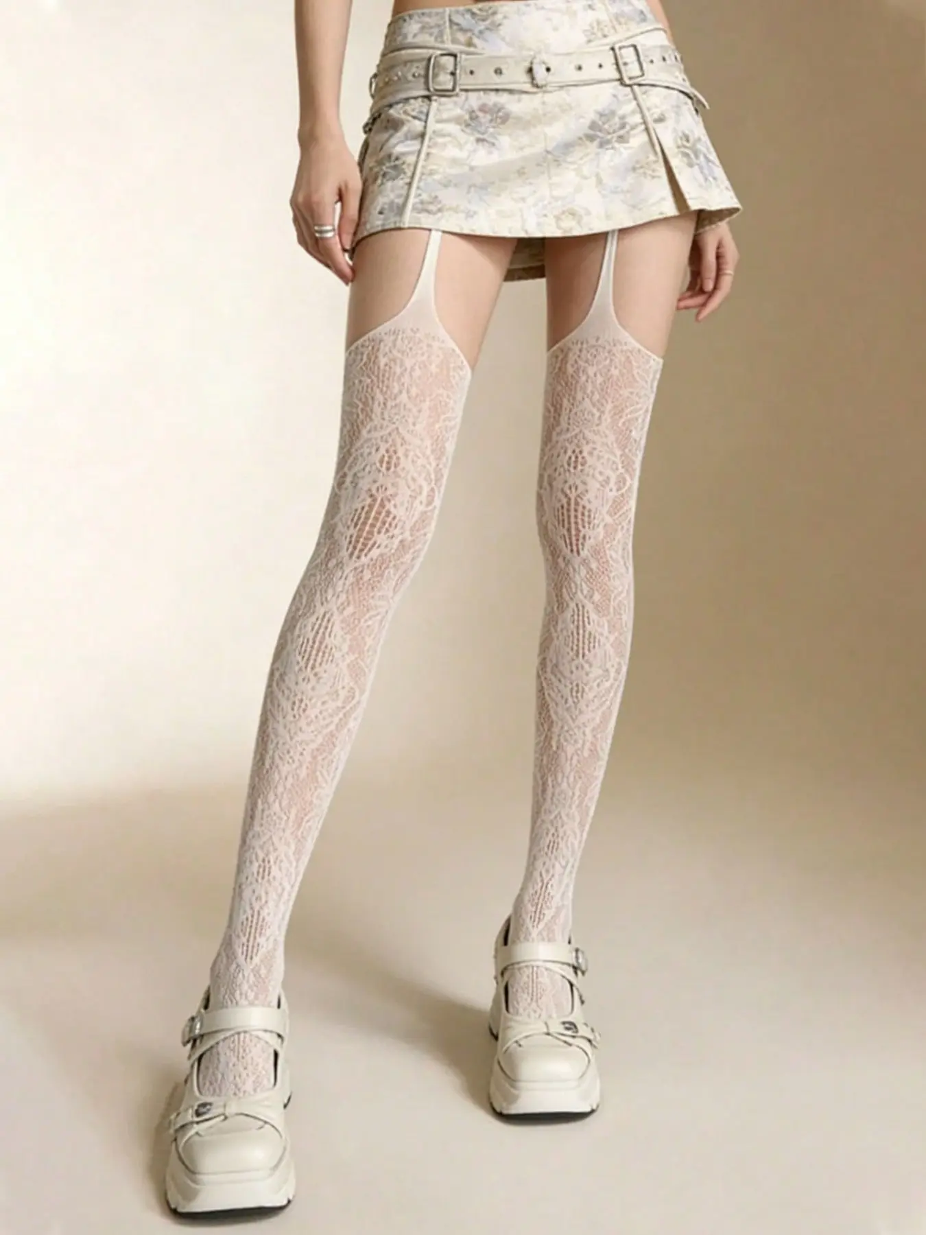 3 Pairs Floral Strappy Fishnet - Good Floral & Wedding Decor Supply Photos 评论和价格